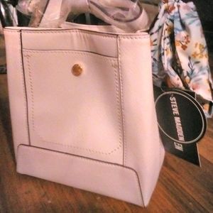 NWT! Steve Madden Bellie Scarf & Bucket Bag